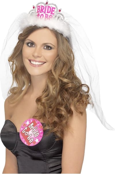 Smiffys Bride To Be tiara met sluier - vrijgezellenfeest kroontje - dames - pre huwelijk accessoires