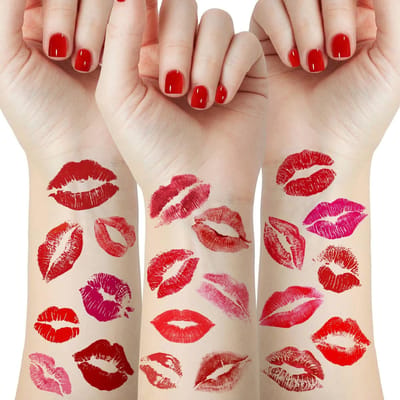 Dailygoods- Lippenafdruk - 4 Stuks Valentijnsdag Tattoos - Tijdelijke Tatoeages - Waterbestendig - Eenvoudig aan te brengen - Veilig voor Kinderen