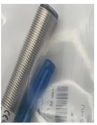 Nabijheidssensor - Inductieve sensor - Industriële Automatisering - Robuuste Behuizing - 1x1x1 cm - Metaal