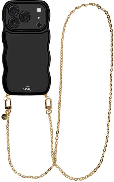 xoxo Wildhearts Glossy Wavy Cord Case Zwart - Geschikt voor iPhone 17 Pro Max - Dreamy - Lang koord - Glimmend telefoonhoesje met golven - Hoesje met koord - Gouden ketting - lang telefoonkoord - Zwart hoesje - Lange variant koord