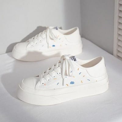 Chaussures Femme Printemps Été Nouvelles Lacets Décontractées Tendances Baskets en Toile Mode Chic Pointe Plateforme Blanc Chaussures de Sport 40 blanc