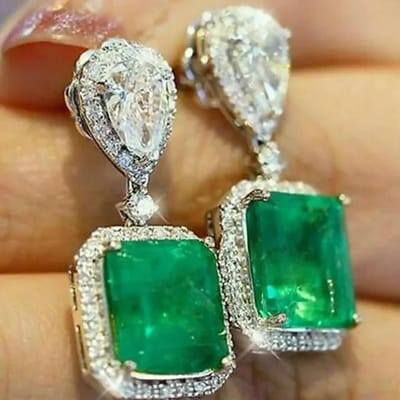 Nieuwe Populaire Dames Hanger Smaragd Oorbellen Retro Feest Accessoires Met Helder Groene Zirkonia Elegante Sieraden Cadeaus white