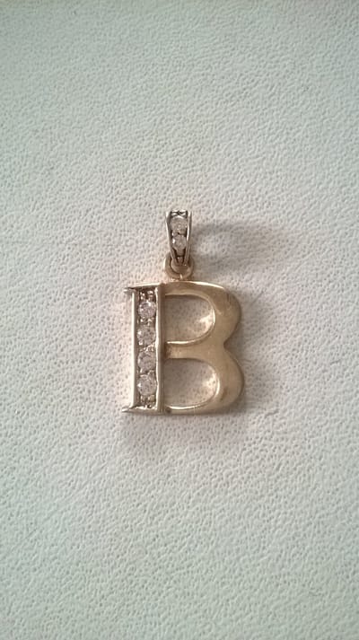 Gemstones-silver letterhanger B 925-sterling zilver en 14 K goudverguld met zirkonia