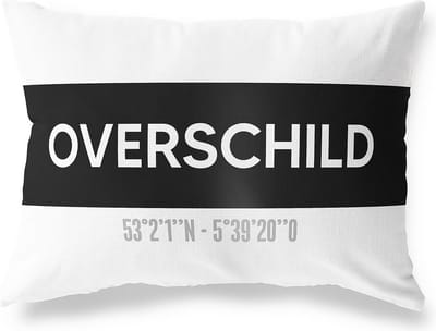 Tuinkussen OVERSCHILD - GRONINGEN met coördinaten - Buitenkussen - Bootkussen - Weerbestendig - Jouw Plaats - Studio216 - Modern - Zwart-Wit - 50x30cm