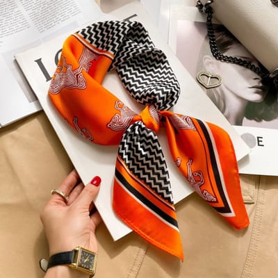Zijden sjaal-stijl zijden sjaal voor dames - Kleurblokkenprint - Fris en delicaat - Decoratieve shawl over shirts L7082-Golfpaard 70*70 CM