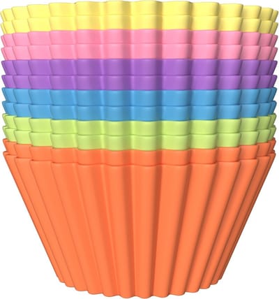 Intirilife 12 stuks herbruikbare kleurrijke siliconen muffinvormpjes Cupcakevormpjes voor het bakken en maken van desserts en snacks