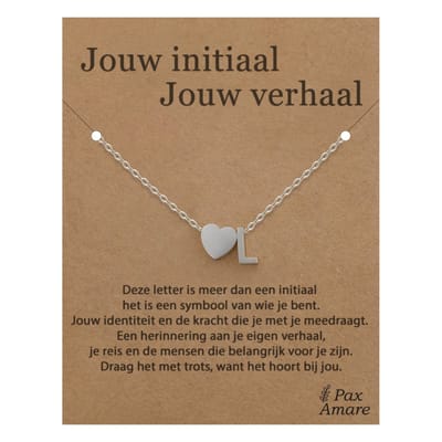 Letter L ketting op Cadeau Kaartje - Jouw initiaal, jouw verhaal - 45cm Zilverkleurig Stainless Steel - Initiaal & Hartje Hanger - Pax Amare