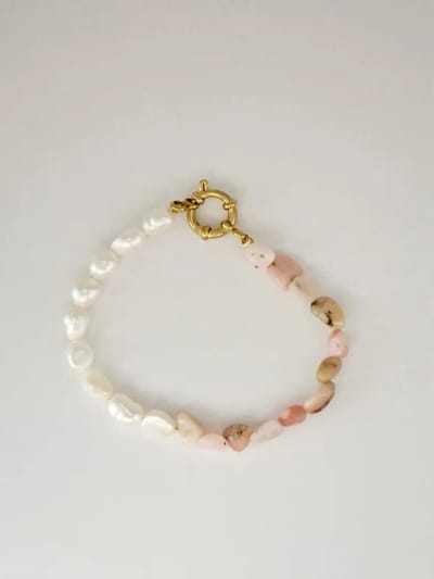 Parel armband Pink opal - zoetwaterparels - roze opaal - Stainless Steel - goldplated