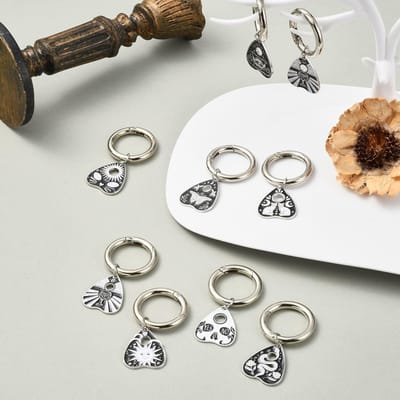 NTH products- Schoen Decoratie 8 Stuks - Legering Charms - Hanger 26 mm - Geschikt voor Schoenen - Eenvoudig te Bevestigen - Persoonlijke Stijl - Schoenbedels