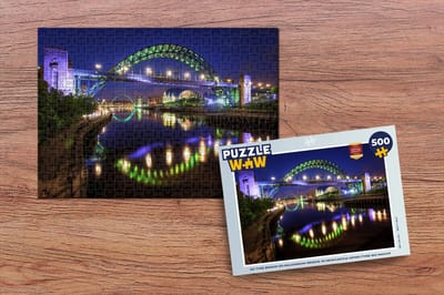 Puzzel De Tyne Bridge en Millennium Bridge in Newcastle-upon-Tyne bij nacht - Legpuzzel - Puzzel 500 stukjes