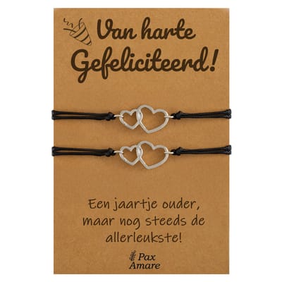 Vriendschapsarmbandjes voor 2 "Van Harte Gefeliciteerd" - Verbonden Hartjes - BFF Armbandjes met Verjaardags Cadeau Kaartje - Zilverkleurig - Elastisch Verstelbaar - Pax Amare