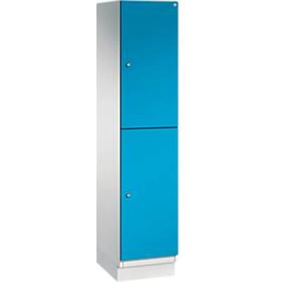 C+P Double-store locker Cambio, 1 vak, 2 vakken, met plint, B 400 x D 525 x H 1980 mm, lichtgrijs/lichtblauw