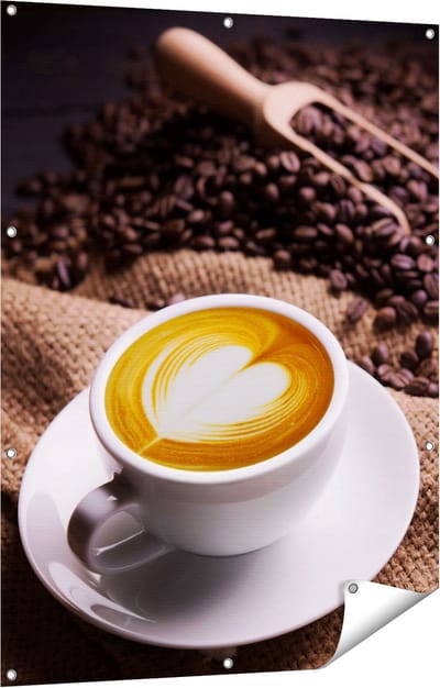 Gards Tuinposter Kopje Koffie in een Hartje met Koffiebonen - 90x120 cm - Tuindoek - Tuindecoratie - Wanddecoratie buiten - Tuinschilderij