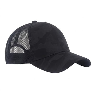 Zwart camouflage baseball pet dames – mesh trucker pet met gebogen klep en ponytail opening – verstelbare snapback cap met camouflage patroon – ademende dames pet voor casual en outdoor gebruik