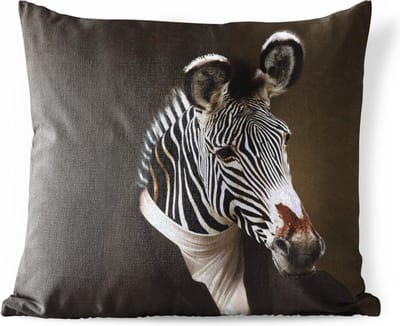 Sierkussen Buiten - Zebra - Portret - Kleding - 60x60 cm - Weerbestendig