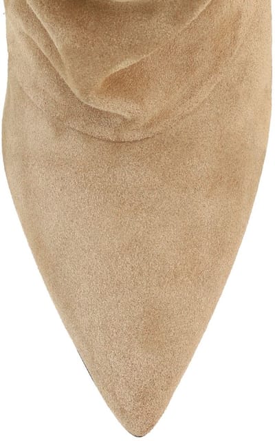 Manfield - Dames - Beige suède slouchy enkellaarsjes met hak - Maat 36