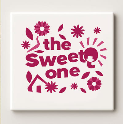 The Sweet One Tegel – 15x15cm Schattige Bloemen Typografie Keramische Wanddecoratie | Lief Cadeau voor Haar & Woondecoratie