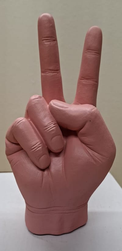 Hand Peace Beelden - 8 kleuren - Roze - Losse beelden - Polyresin - Polystone - Wonen - Decoratie - Woondecoratie - Merchandise - Mancave