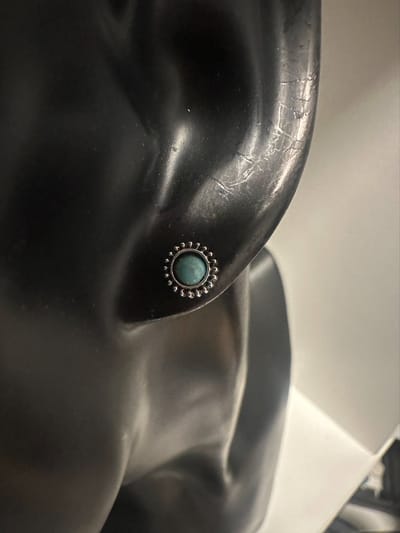 Blauwe oorknopjes | | Make up | Parfum | Moederdag | Verjaardagscadeau| Cadeautje| Valentijnsdag| Kado | sieraden | vaderdag | oorbellen | oorsieraden