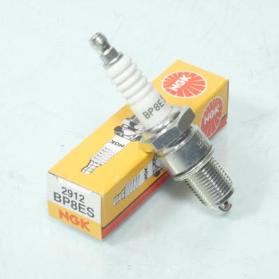 Bougie d'allumage NGK pour Moto Yamaha 100 RX-ZD Après 1993 Neuf