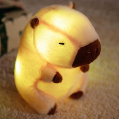 Peluches Capybara Lumineuses Veilleuse Peluche Mignonne Dessin Animé Capybara Poupée Jouet Apaisant pour Dormir Cadeau pour Petite Amie Jouet LED beige