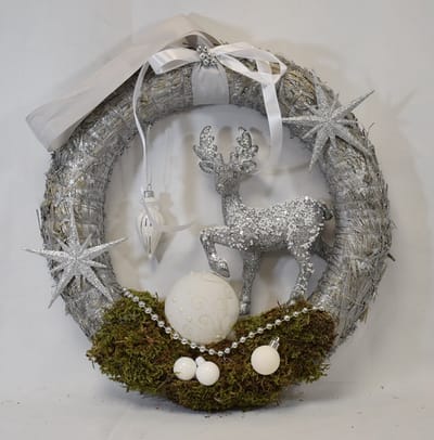 ZoeZo Design - kerstkrans - krans - hangkrans - zilver - wit - groen - glitter - rendier - natuurlijke materialen - kunststof - glas - ieder jaar opnieuw bruikbaar - Ø 35 cm