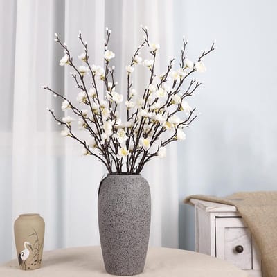 Realistische Neppruimenbloesem Takken met Witte Zijden Bloemen voor Thuis, Bruiloft en Feestdecoratie - 12 Stuks