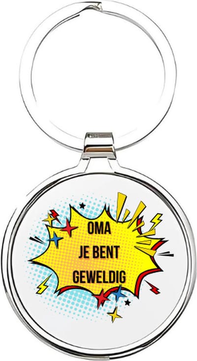 Akyol - Oma je bent geweldig Sleutelhanger - oma - De liefste oma - Oma sleutelhanger - grootmoeder sleutelhanger - Sleutelhanger voor oma - Familie sleutelhanger - verjaardagscadeautje - cadeau voor oma - grandmother - Bebbe - 4 x 7,5 CM