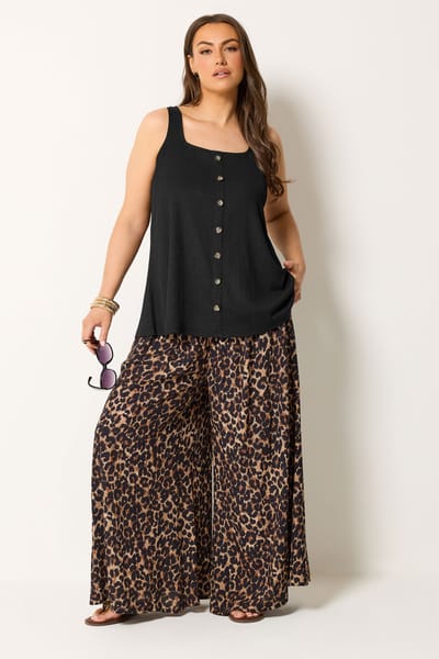 Yours Zwarte Gekreukte Vesttop Size 54-56