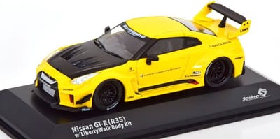 Nissan GT-R (R35) Liberty Walk Body Kit Solido Modelauto 1:43 2022 S4311206 Schaalmodel