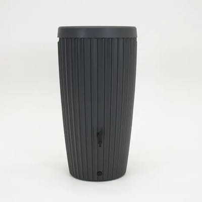 Vita - Regenton Mika - Antraciet - Met bloempot - Met Gardena koppeling kraantje - Lichtgewicht - Breukbestendig - Vorstbestendig - UV-bestendig - 240 Liter inhoud - makkelijke installatie