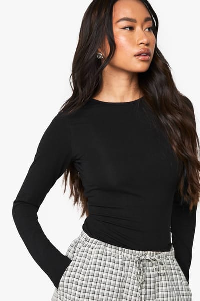 Dames Boohoo Basics Longline Top met Lange Mouwen en Ronde Hals | Zwart | Maat: 38