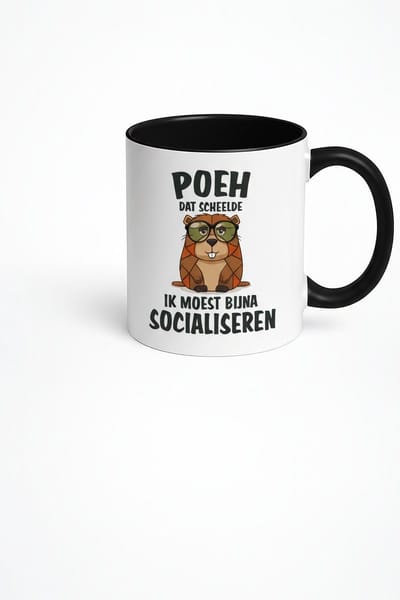 Poeh Dat Scheelde Socialiseren Mok 330ml – Witte Keramische Koffiemok met Zwarte Oor – Grappige Nederlandse Kat Quote Cadeau voor Introverten