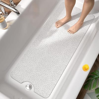 Famanu - Antislip badmat 100 x 40 cm, extra lange douchematten voor binnendouche, zachte PVC loofah badmat met afvoer, sneldrogende douchemat voor natte ruimte, zonder zuignap, wit
