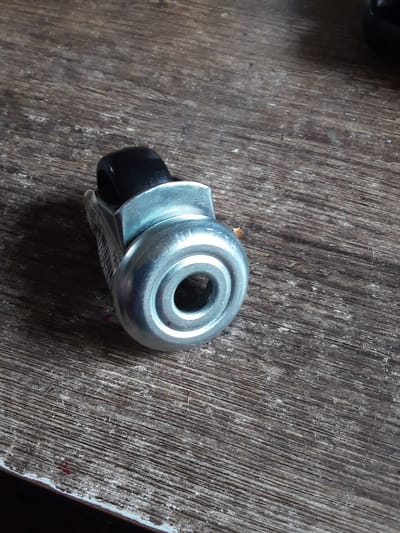 Stalen wielen voor onder andere meubels - set van 4 stuks