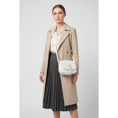 COCCINELLE Leren Handtas Schoudertas Coccinelle Magalu Handbag Grained Leather Brillant White Wit