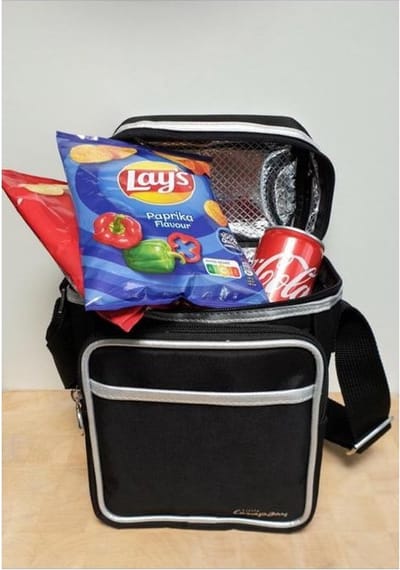 Coolbag - Koeltas - Voor bijv. naar het strand of stedentripje, Picknick etc - Kleur. Zwart - Afmeting. 16 x 11 x 22 cm - Voorzien van schouderband