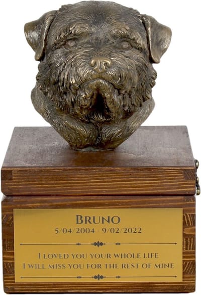 Norfolk Terrier urn met beeldje - persoonlijke urn voor hondenas