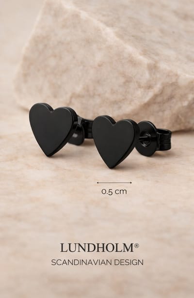 Lundholm Oorknopjes Dames Zwartkleurig Hart - Premium Stainless Steel Jewellery Zwart PVD Plated - Kleine Hartjes Oorbellen Zwart 5 mm - My Tweede Gaatje Oorknopjes plat - Vrouwen Cadeautjes
