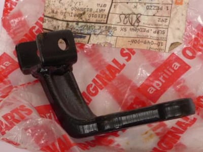 voetsteunplaat links voor aprilia 650 pegaso 1992 - 1996 ap8135755 nieuw