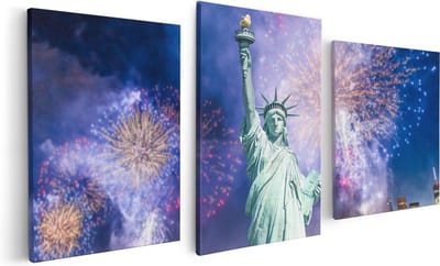 Artaza Canvas Schilderij Drieluik Vrijheidsbeeld In New York Met Vuurwerk - 120x60 cm - Wanddecoratie Woonkamer - Schilderijen - Muurdecoratie