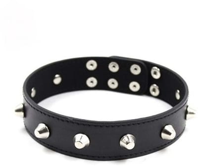 Smart Moves - Collar met Studs - Zwart