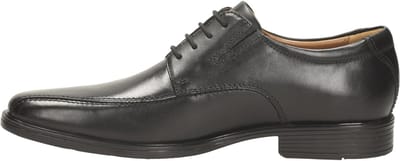 Nette schoenen Clarks Tilden Walk