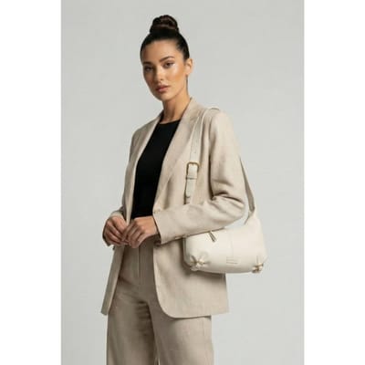 Coccinelle Leather Shoulder Bag In Cream Maat: OS | Handtassen Outlet | Dames | Wit