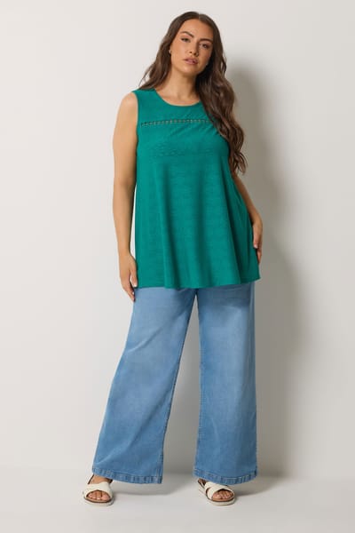 Yours Turkooise Mouwloze Top Met Broderie Anglaise Size 42
