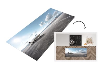 Keukenloper - Loper keuken - Een vliegtuig geparkeerd op een luchthaven - 120x50 cm - Keukenloper vinyl