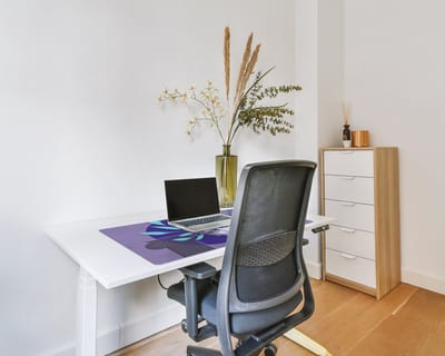 Coloray Bureau Onderlegger - Modernistische beeldhouwkunst Computer Mat - 100 cm x 50 cm - Veelkleurig Bureau Onderlegger - Bureau Pad - Bureau Mat - Bureaumat - Onderlegger Bureau
