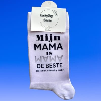 Liefste Mama - Moeder - Mijn Mama is de beste - Hou van je - Verjaardag - Trendy Nu - Mama cadeau - Mam -Sokken met tekst - Witte sokken - Cadeau voor vrouw - Kado - Sokken - Verjaardags cadeau voor haar - Moederdag - LuckyDay Socks - Maat 37-44