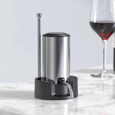 Elektrische wijntap set - wijn decanteerder - wijndispenser - wijn beluchtiger - electric set of wine aerator & dispenser - wine decanter