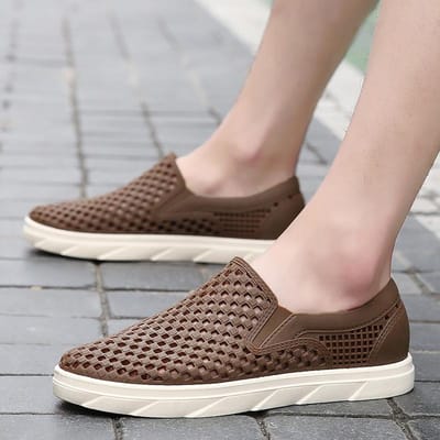 Gaten Schoenen Heren Zomer Nieuwe Heren Sandalen Antislip Zachte Zool Holle Casual Strand Schoenen Heren Vietnamees Rubber Heren Schoenen 44 gray